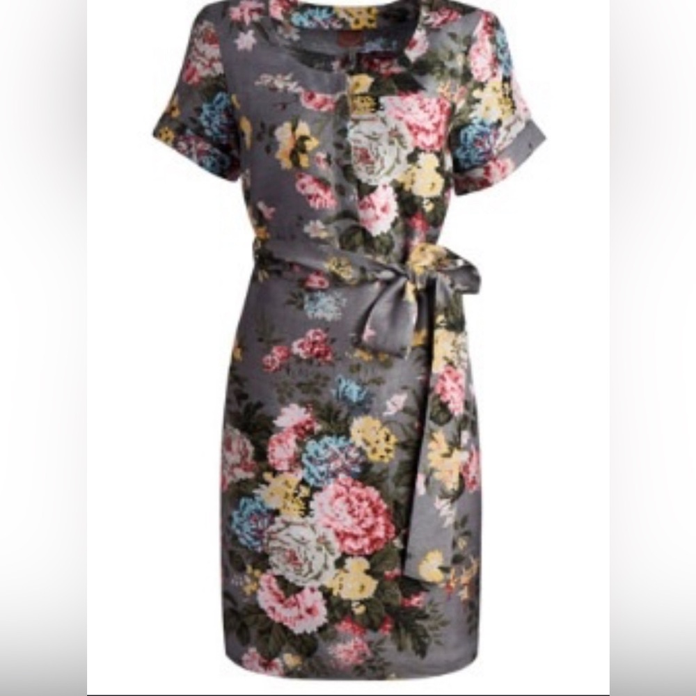 EUC Joules light brown large rose print linen viscose blend belted dress.
